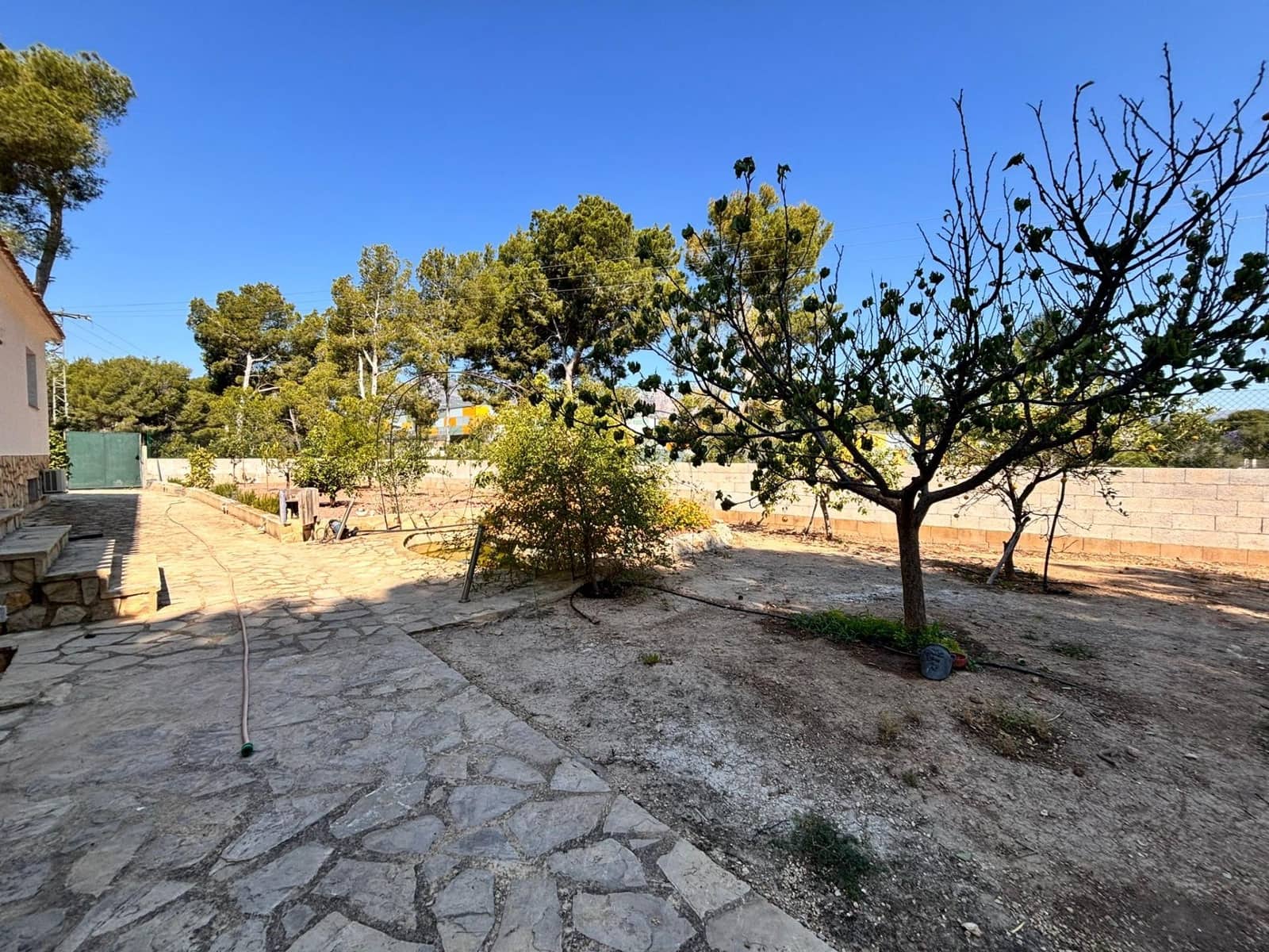 6 bedroom Villa for sale in Alfaz del Pi / L'Alfas del Pi with pool - € 525,000 (Ref: 8445850)