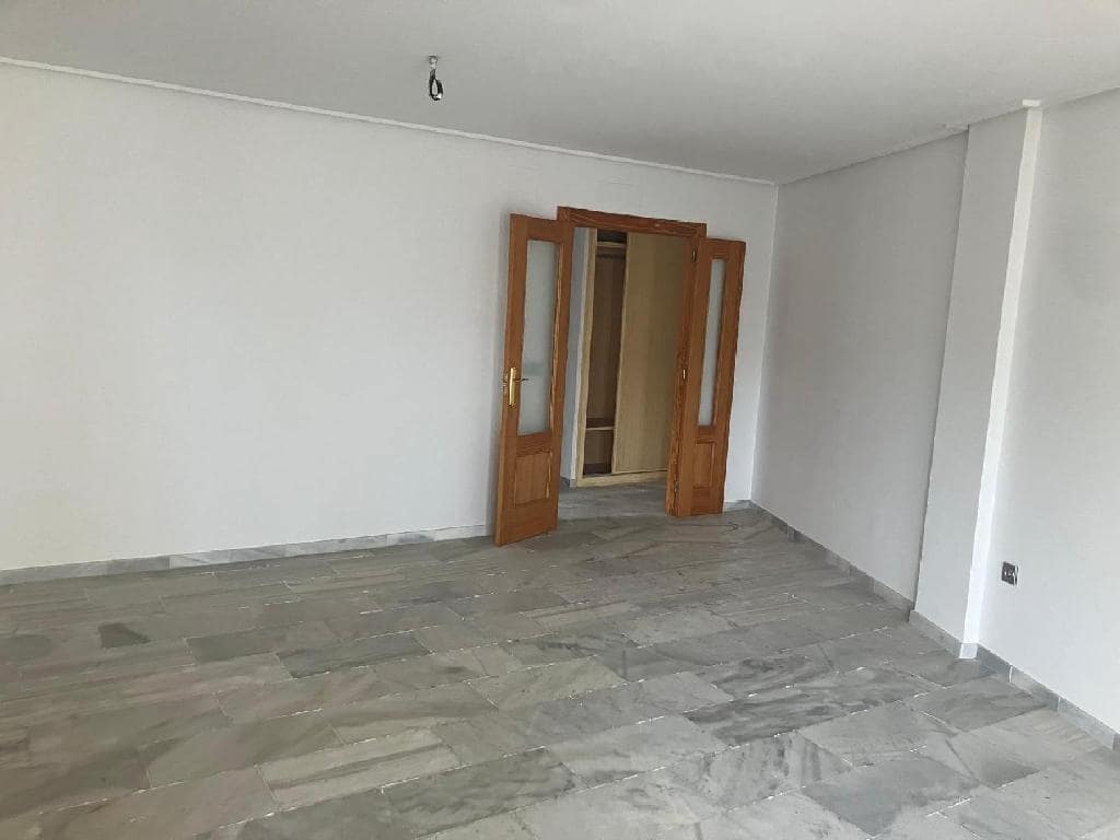 7 slaapkamer Flat te koop in Altea met garage - € 456.000 (Ref: 8529716)