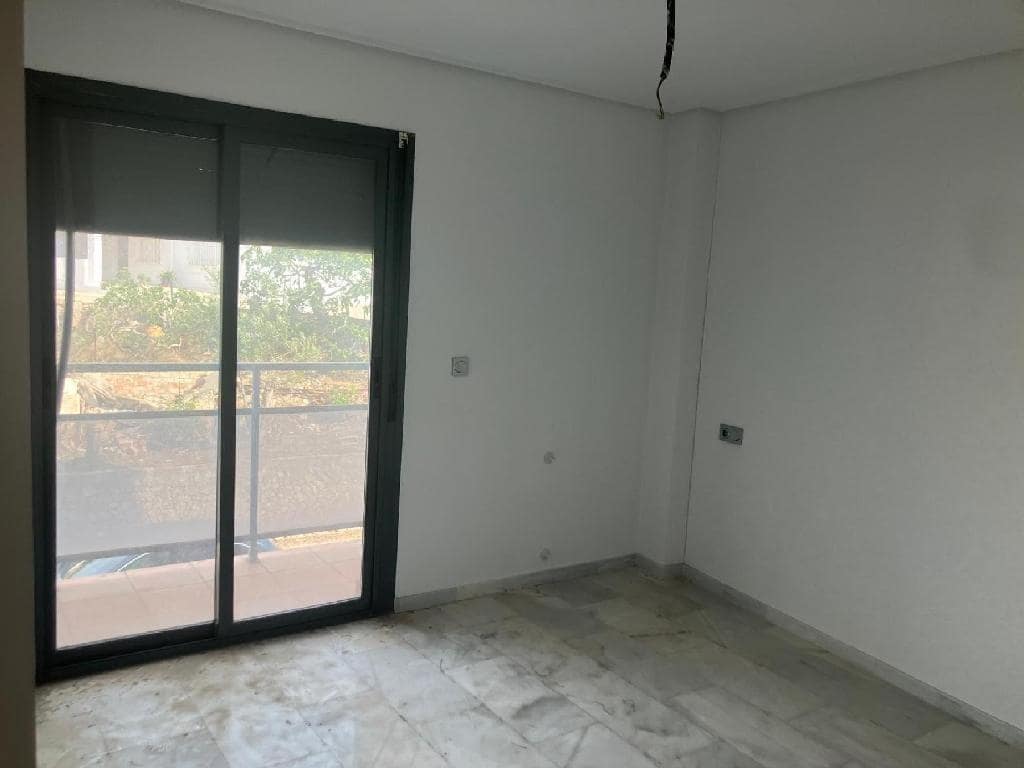 7 slaapkamer Flat te koop in Altea met garage - € 456.000 (Ref: 8529716)