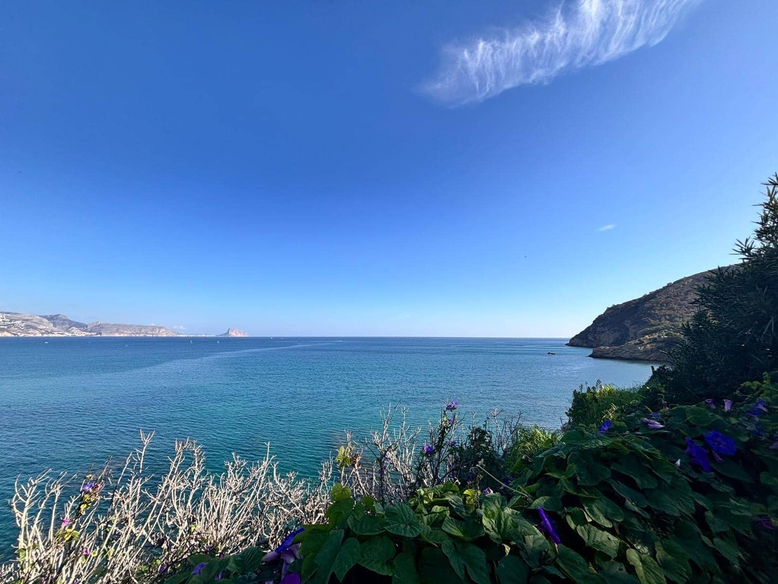 5 bedroom Villa for sale in Alfaz del Pi / L'Alfas del Pi with garage - € 1,000,000 (Ref: 8680285)