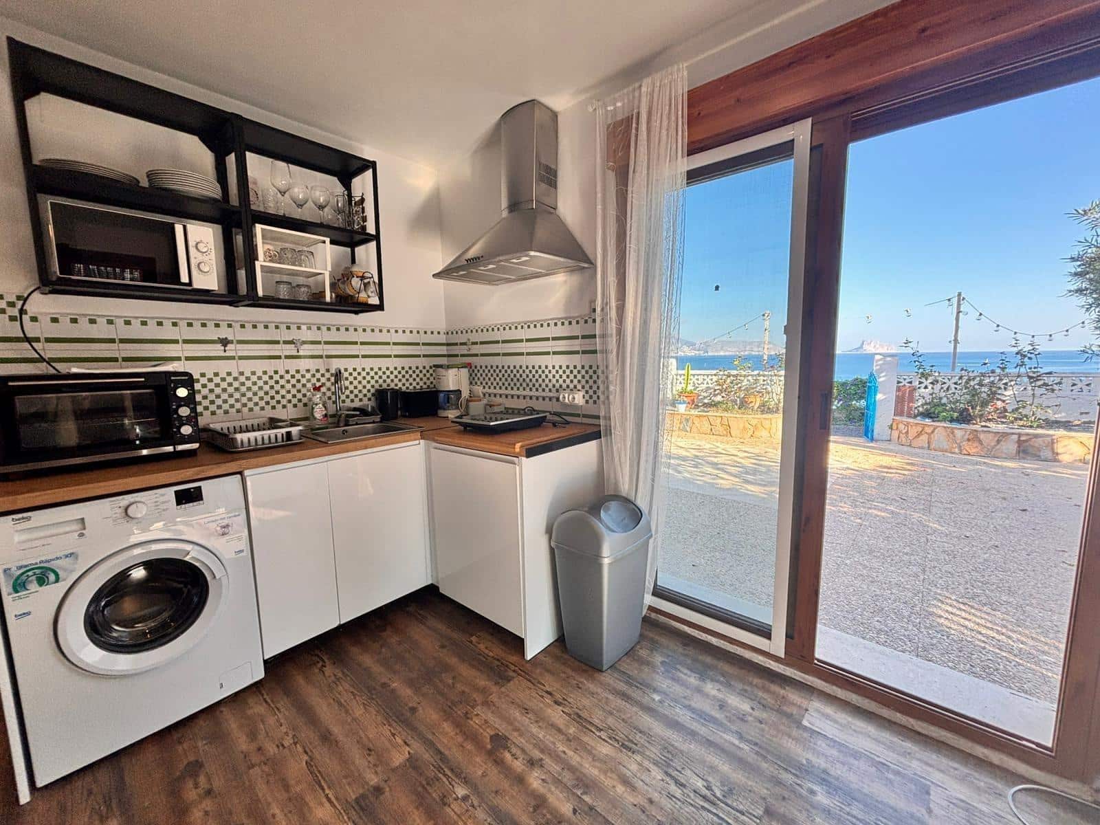 5 bedroom Villa for sale in Alfaz del Pi / L'Alfas del Pi with garage - € 1,000,000 (Ref: 8680285)