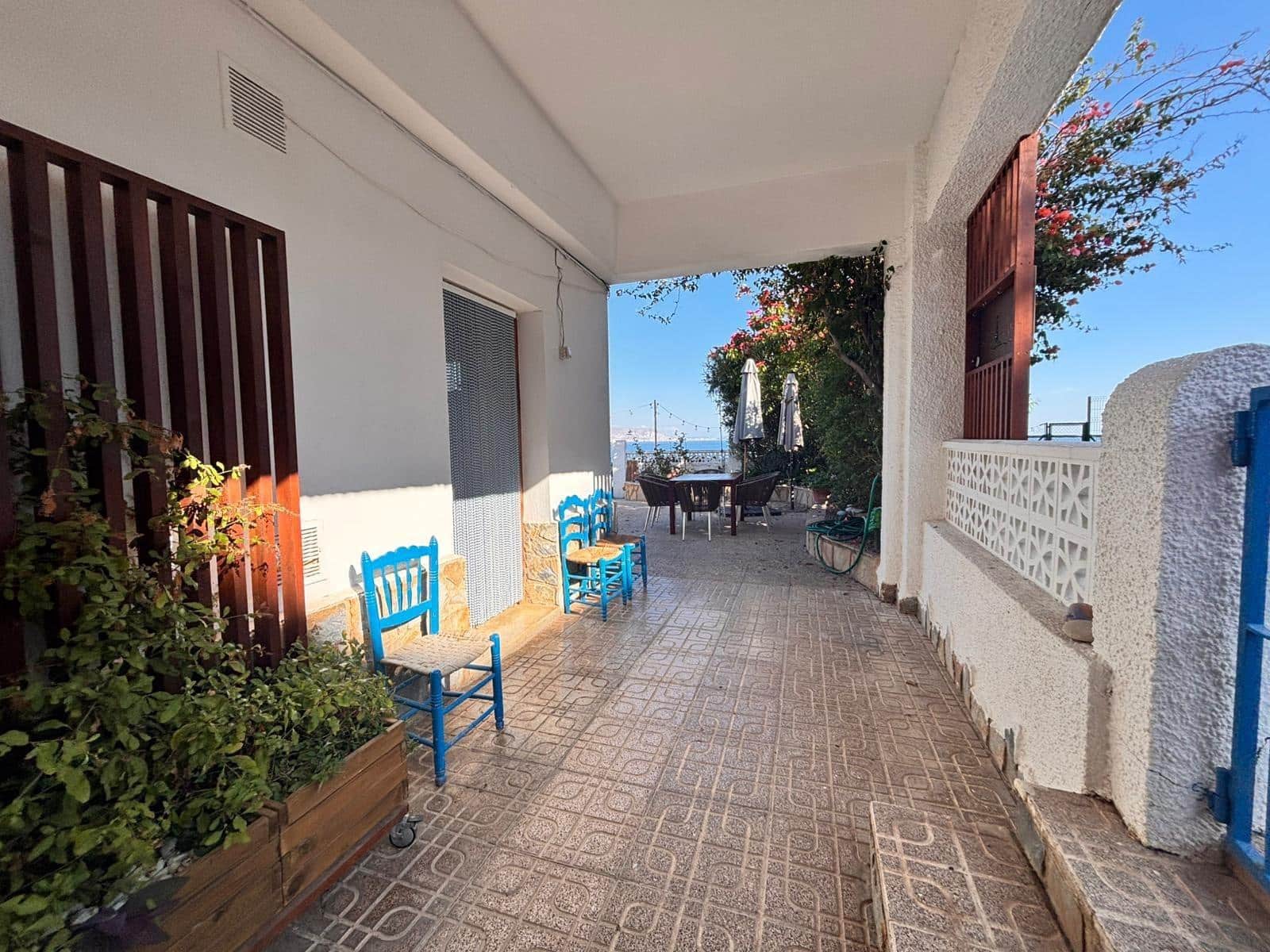 5 bedroom Villa for sale in Alfaz del Pi / L'Alfas del Pi with garage - € 1,000,000 (Ref: 8680285)