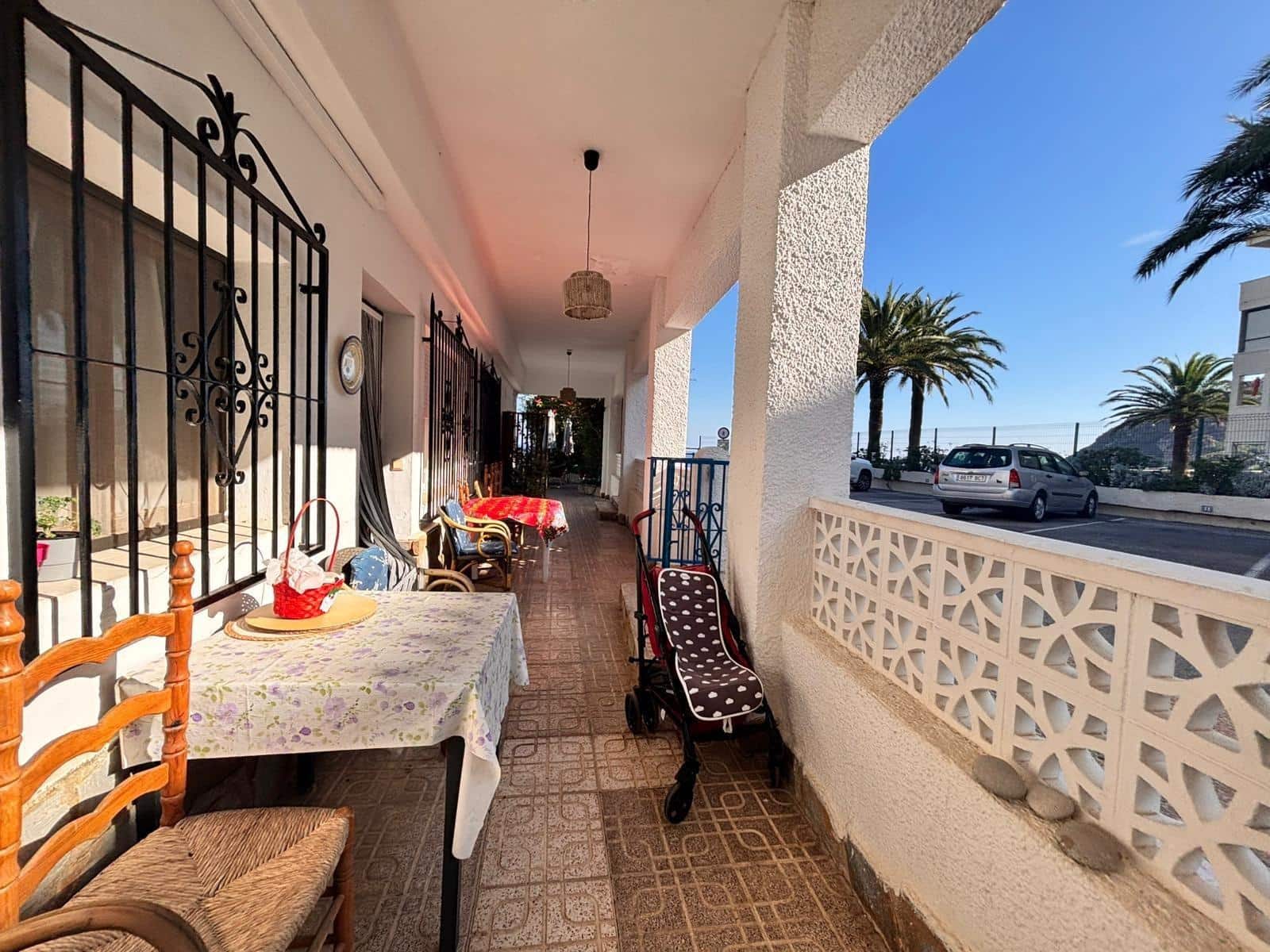 5 bedroom Villa for sale in Alfaz del Pi / L'Alfas del Pi with garage - € 1,000,000 (Ref: 8680285)