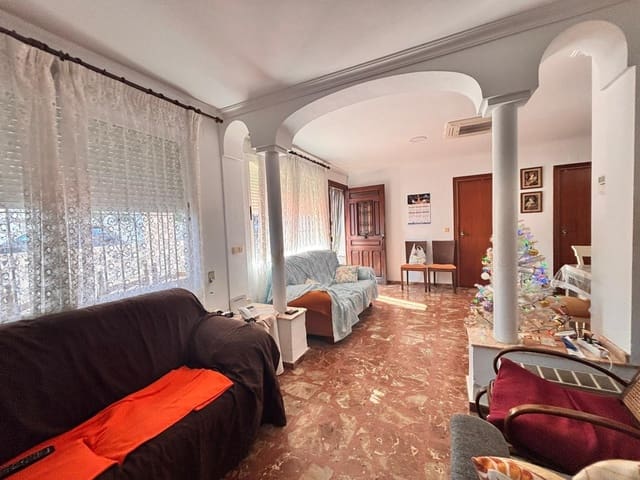 5 sypialnia Willa na sprzedaż w Alfaz del Pi / L'Alfàs del Pi z garażem - 1 000 000 € (Ref: 8680285)