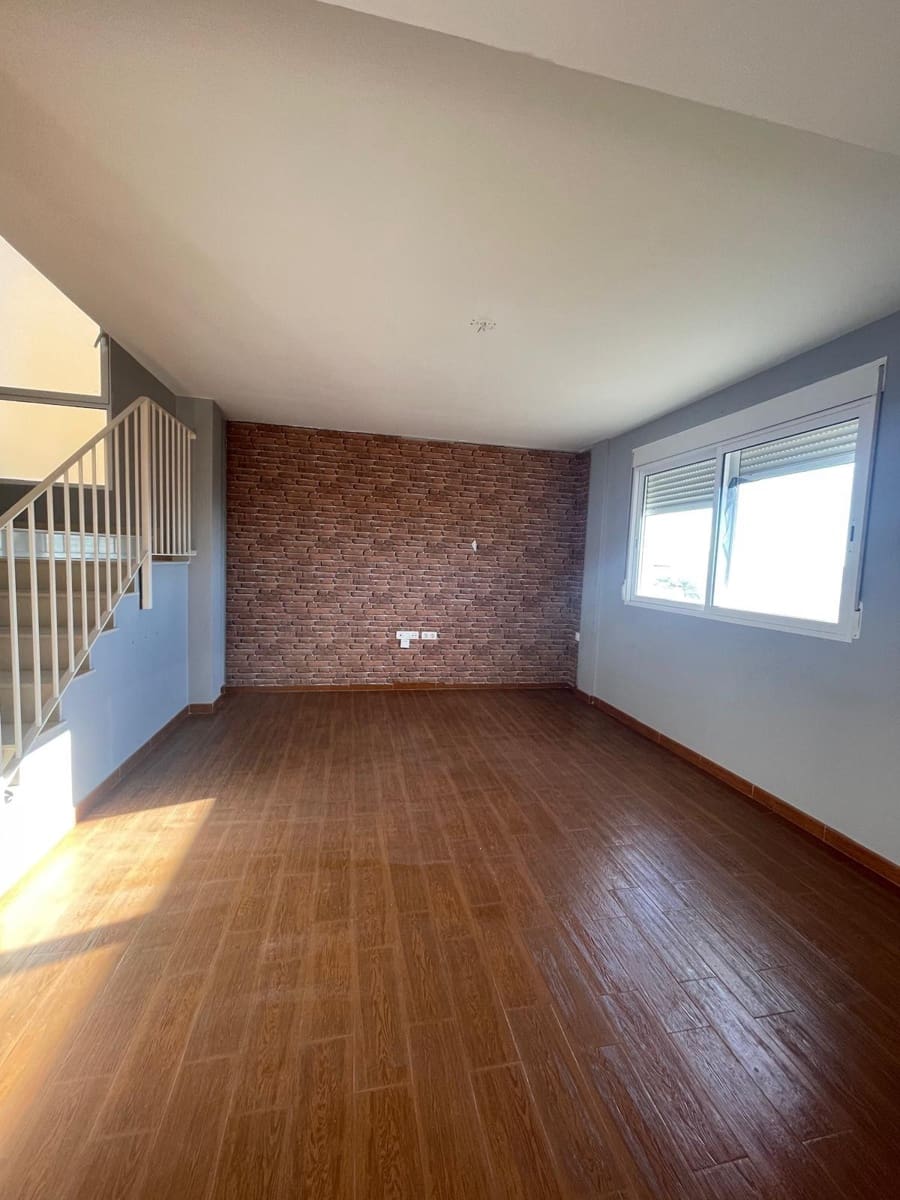 4 slaapkamer Villa te koop in Alfaz del Pi / L'Alfas del Pi met garage - € 385.500 (Ref: 8694746)