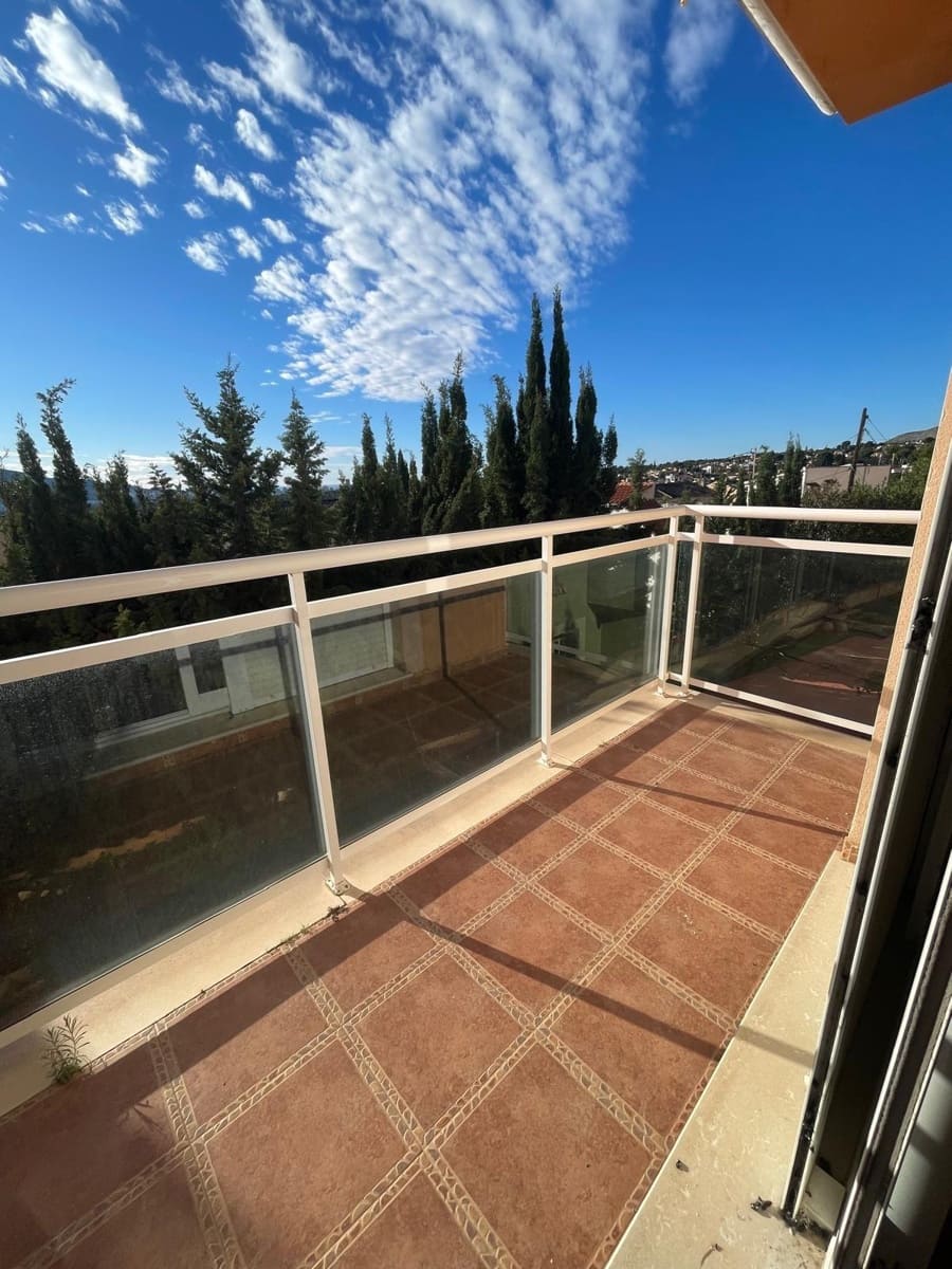4 slaapkamer Villa te koop in Alfaz del Pi / L'Alfas del Pi met garage - € 385.500 (Ref: 8694746)