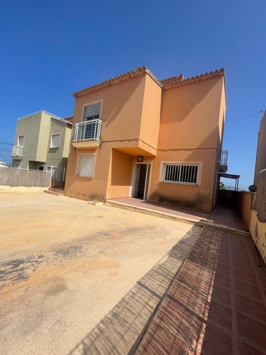 4 quarto Moradia para venda em Alfaz del Pi / L'Alfas del Pi com garagem - 351 450 € (Ref: 8694746)