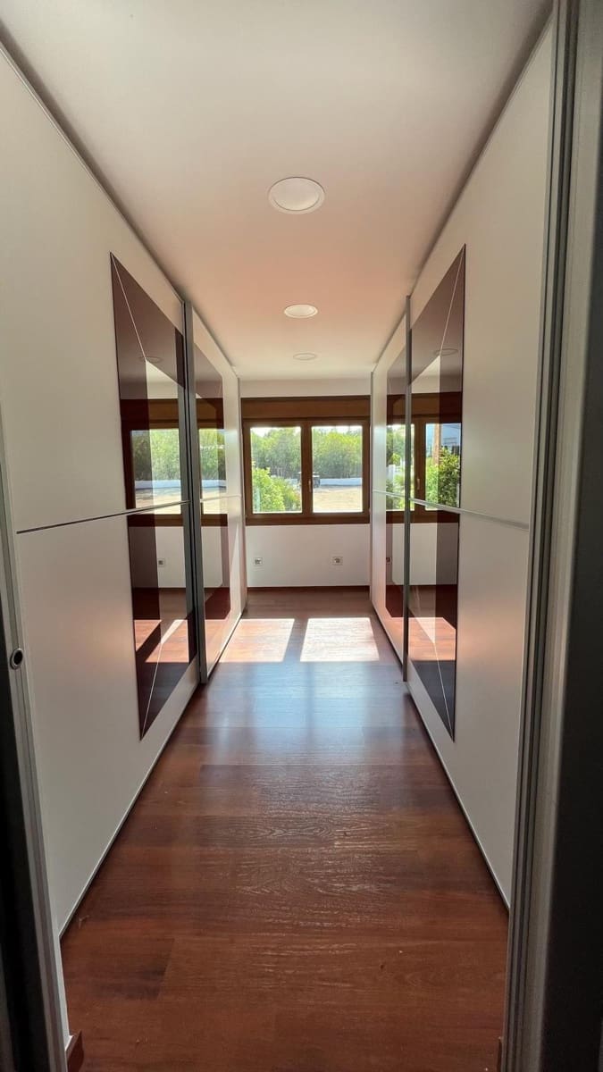 4 quarto Moradia para venda em La Nucia com piscina garagem - 950 000 € (Ref: 8741678)