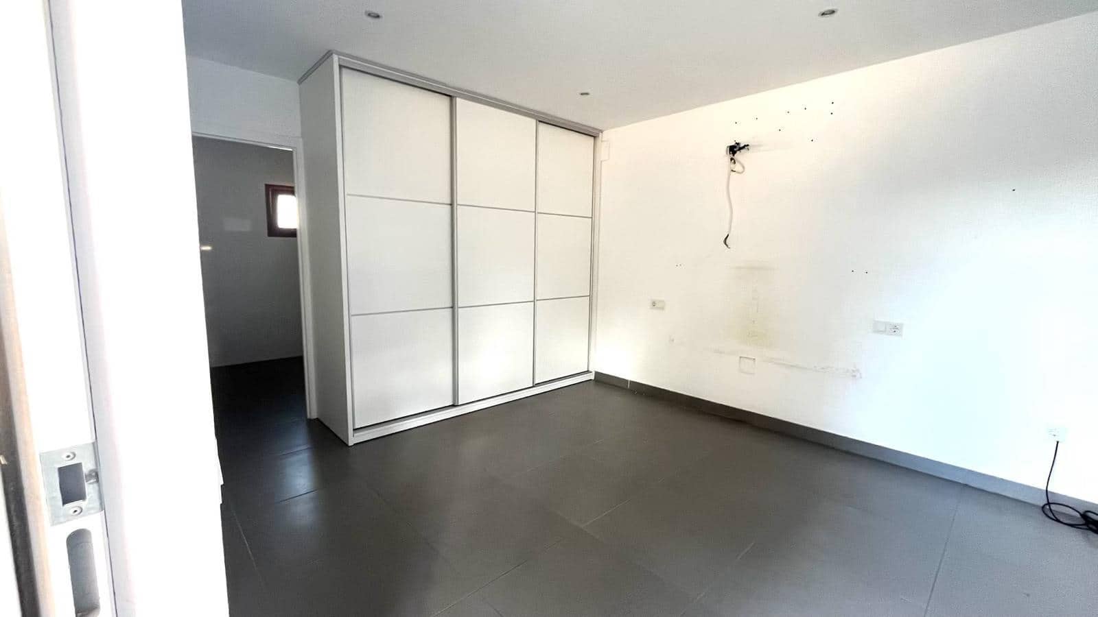 4 quarto Moradia para venda em La Nucia com piscina garagem - 950 000 € (Ref: 8741678)