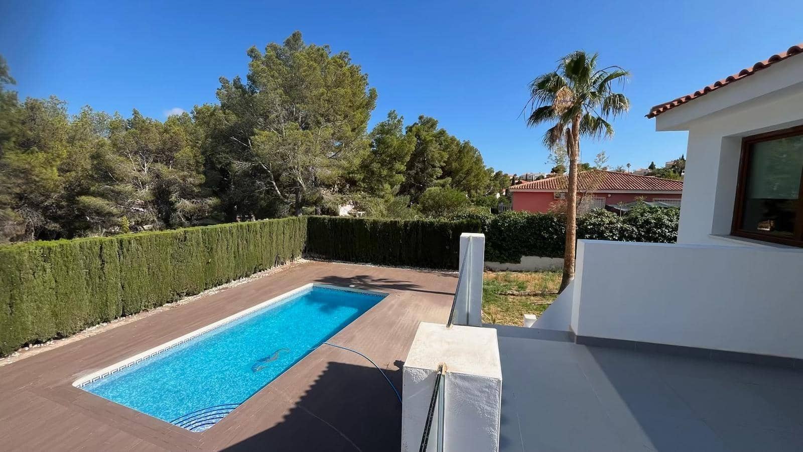 4 quarto Moradia para venda em La Nucia com piscina garagem - 950 000 € (Ref: 8741678)