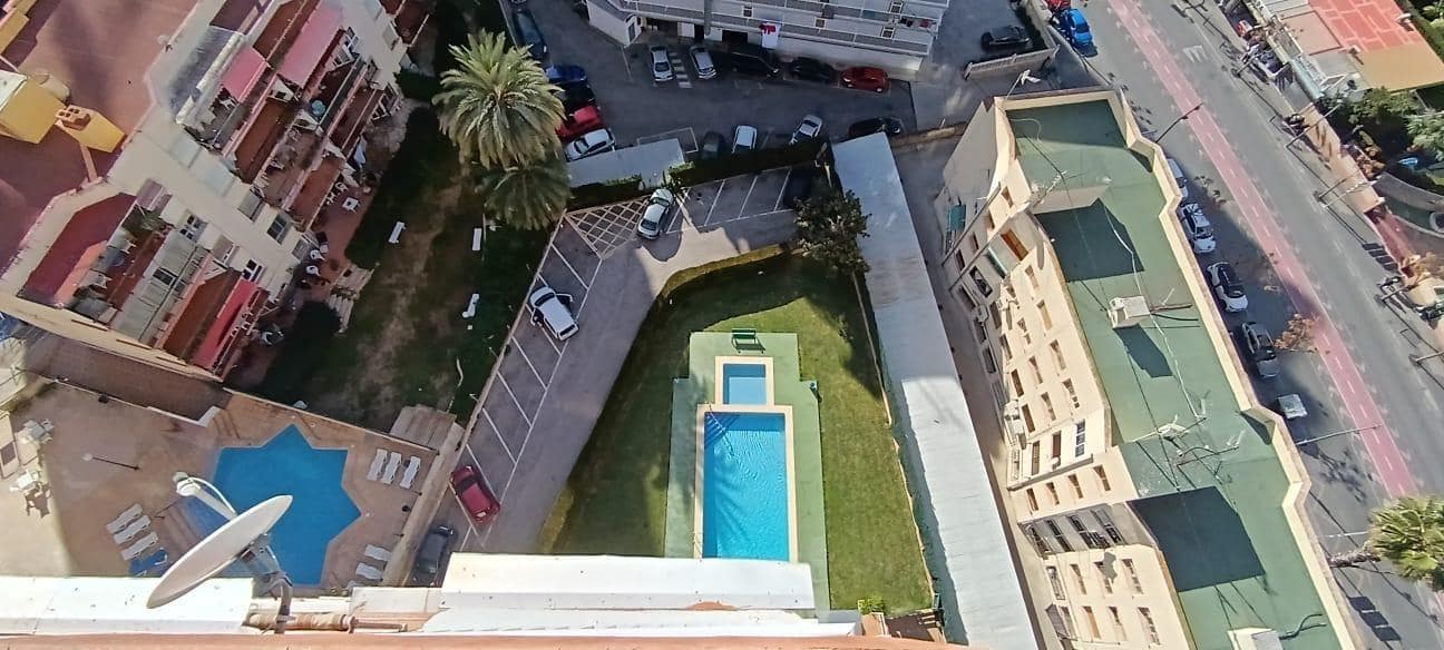 Apartamento de 2 habitaciones en Benidorm en venta con piscina - 250.000 € (Ref: 8770798)