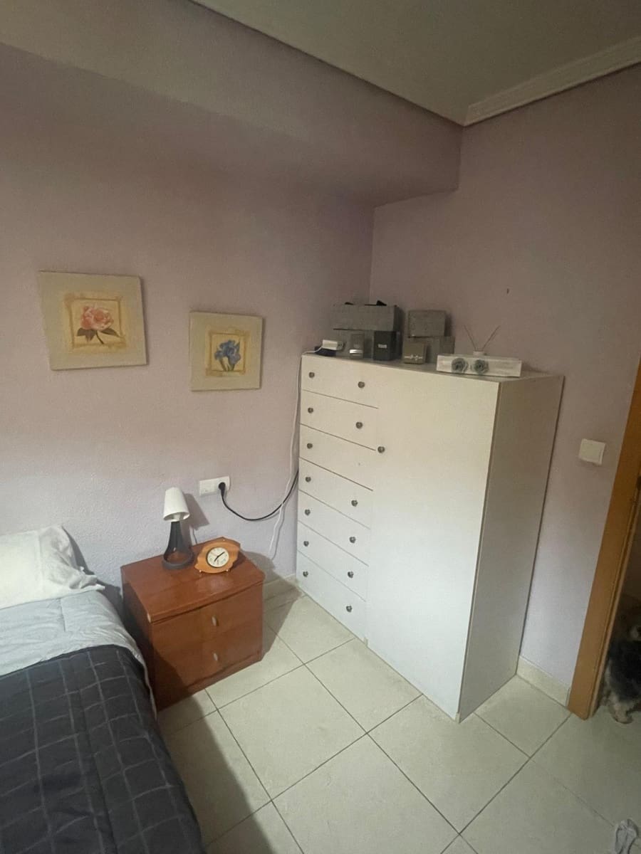 3 bedroom Flat for sale in La Villajoyosa / Vila Joiosa - € 160,000 (Ref: 8802185)