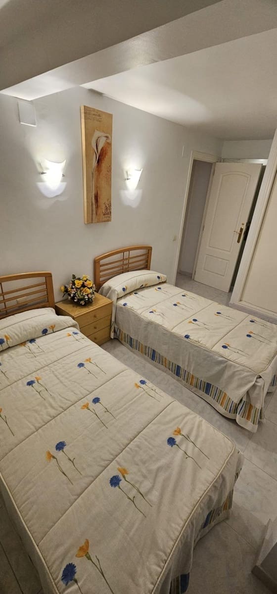 3 sovrum Lägenhet till salu i Benidorm med pool - 499 500 € (Ref: 8825205)