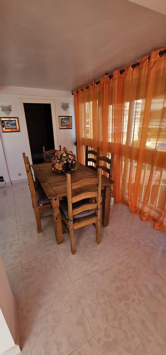 3 sovrum Lägenhet till salu i Benidorm med pool - 499 500 € (Ref: 8825205)