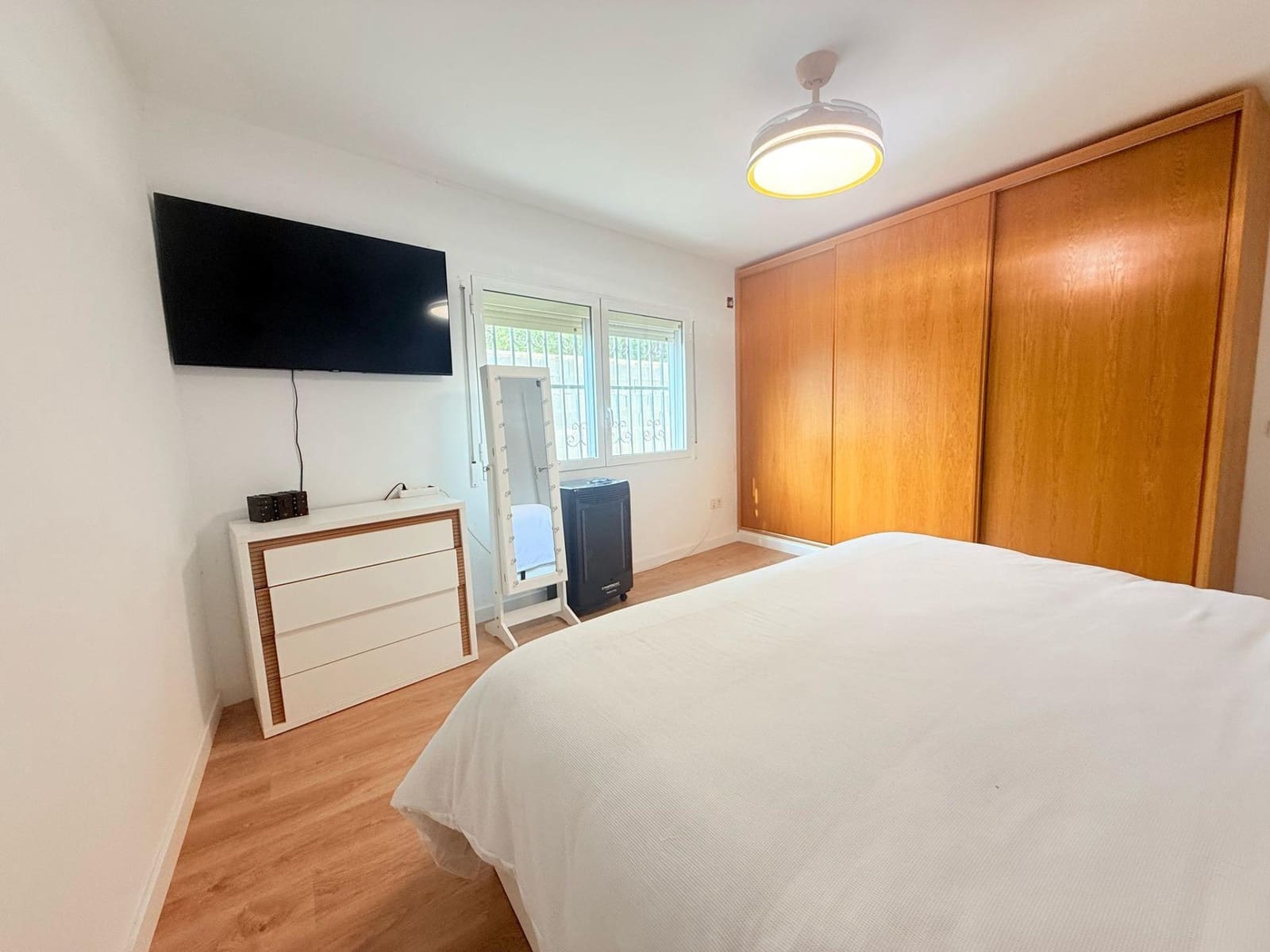 4 soveværelse Villa til salg i La Villajoyosa / Vila Joiosa med swimmingpool garage - € 425.000 (Ref: 8936962)