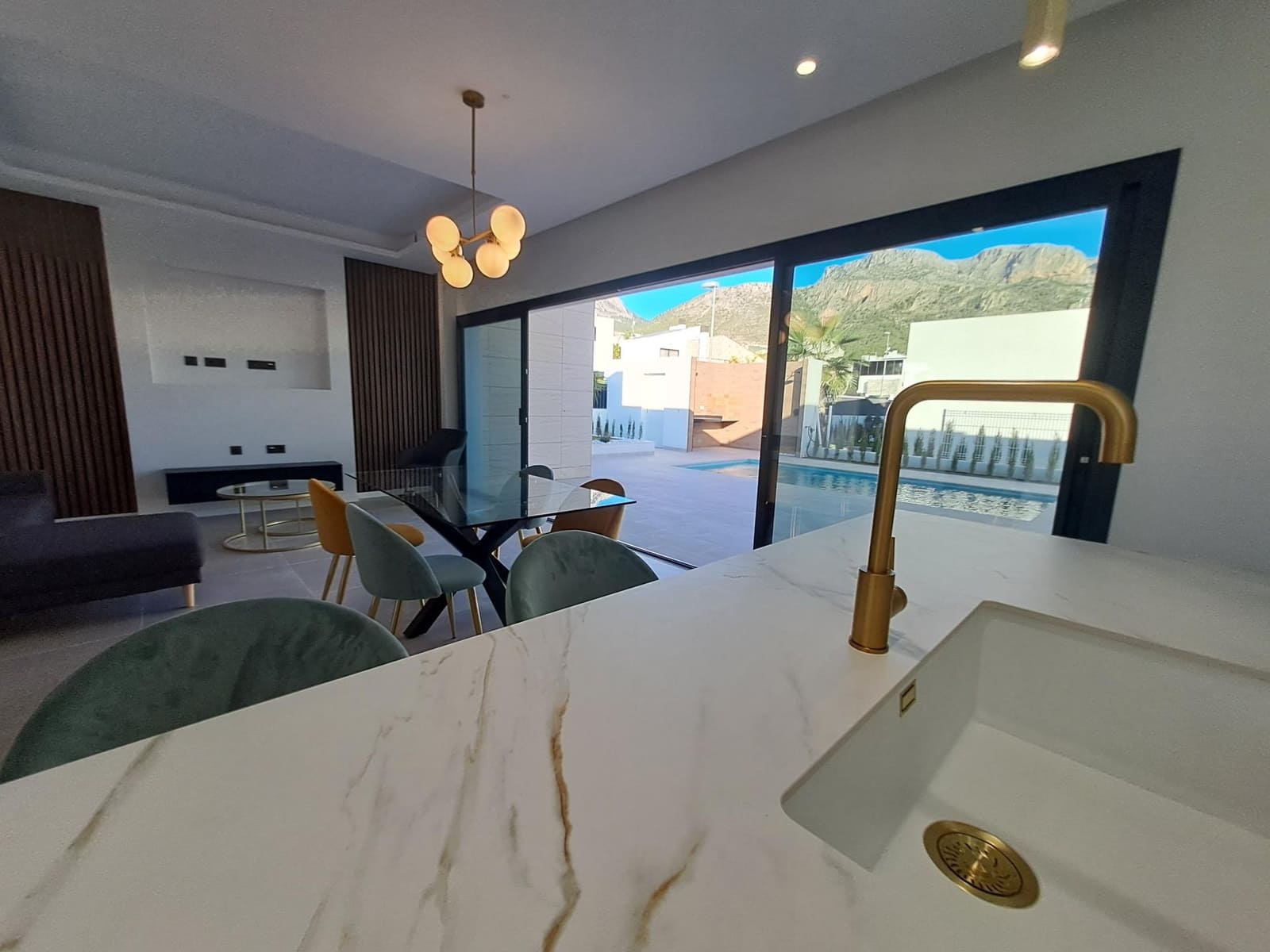 3 Zimmer Villa zu verkaufen in Polop mit Pool Garage - 525.000 € (Ref: 9003239)