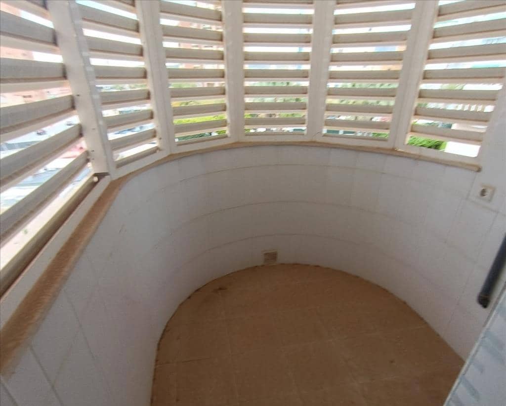 3 bedroom Flat for sale in Benidorm with pool - € 355,000 (Ref: 9065325)