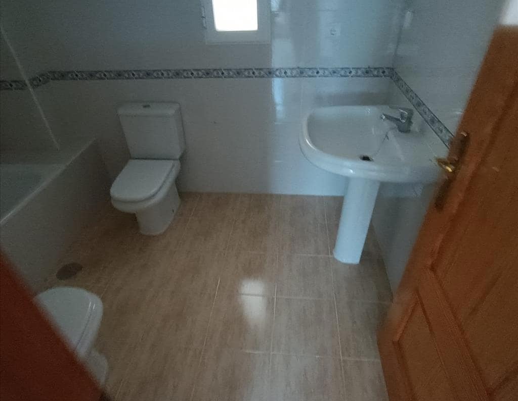 3 bedroom Flat for sale in Benidorm with pool - € 355,000 (Ref: 9065325)