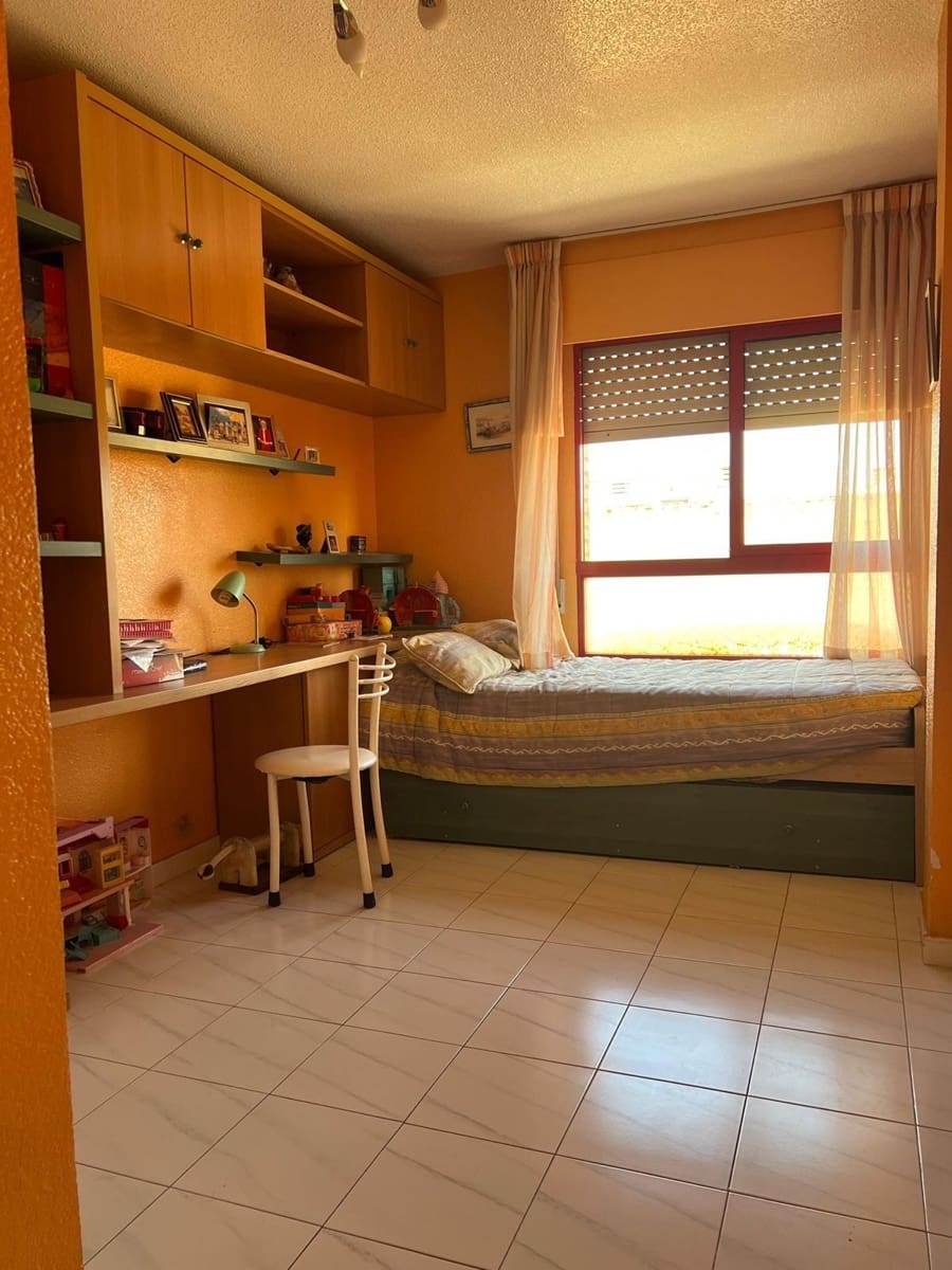 3 chambre Penthouse à vendre à Benidorm - 280 000 € (Ref: 9089913)