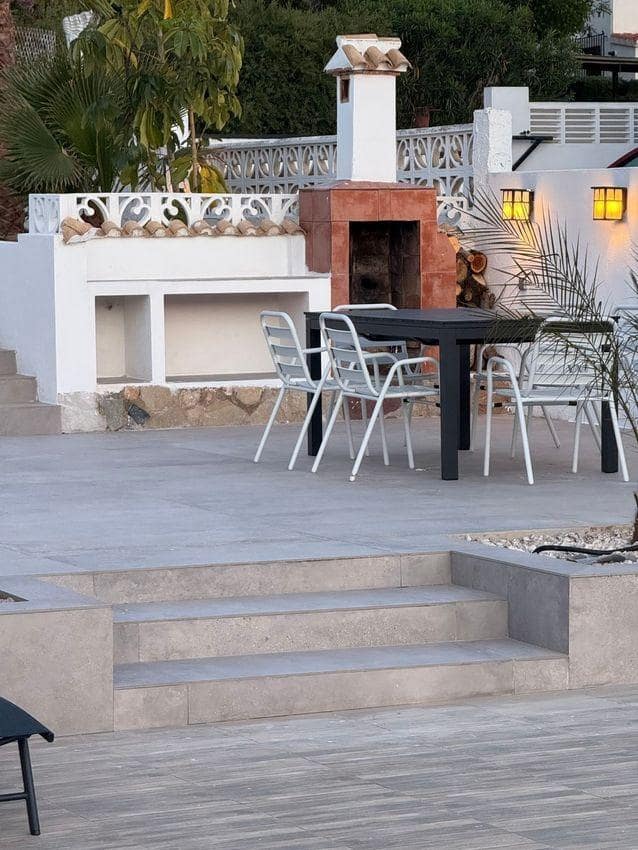 5 bedroom Villa for rent in Calpe / Calp - € 3,100 (Ref: 9162386)