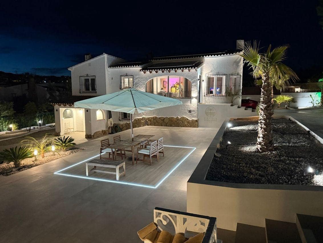5 bedroom Villa for rent in Calpe / Calp - € 3,100 (Ref: 9162386)