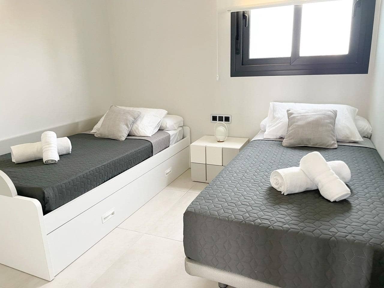 3 slaapkamer Flat te koop in Benidorm met zwembad garage - € 730.000 (Ref: 9322013)