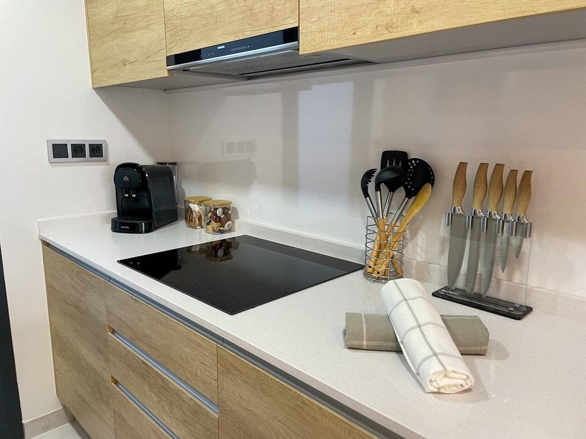 Piso de 2 habitaciones en Benidorm en venta con piscina garaje - 630.000 € (Ref: 9322014)