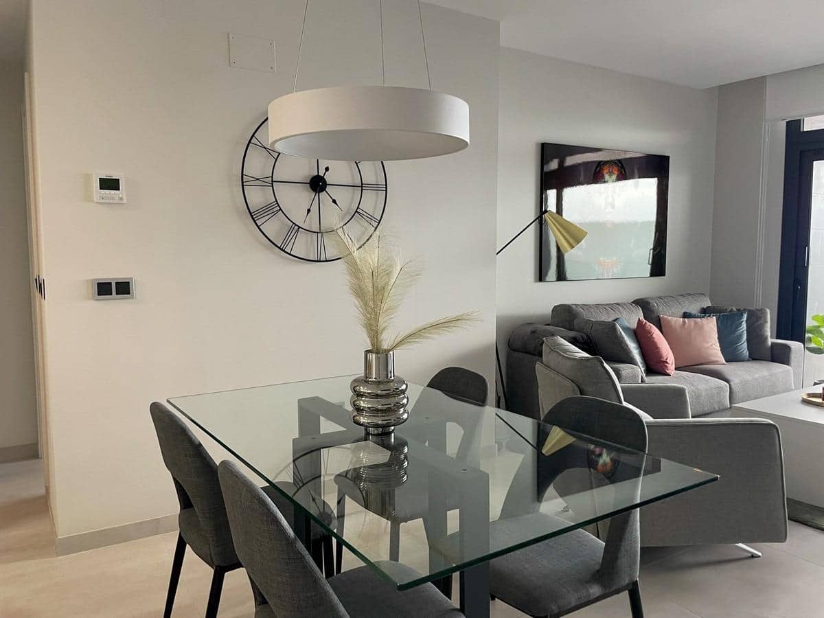 Piso de 2 habitaciones en Benidorm en venta con piscina garaje - 630.000 € (Ref: 9322014)