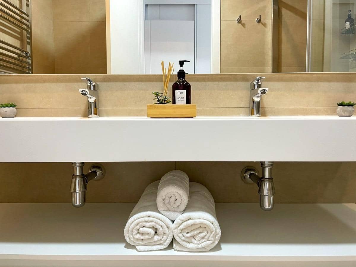 Piso de 2 habitaciones en Benidorm en venta con piscina garaje - 630.000 € (Ref: 9322014)