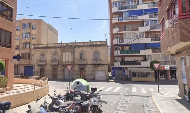 7 slaapkamer Villa te koop in La Villajoyosa / Vila Joiosa met garage - € 1.100.000 (Ref: 9349671)