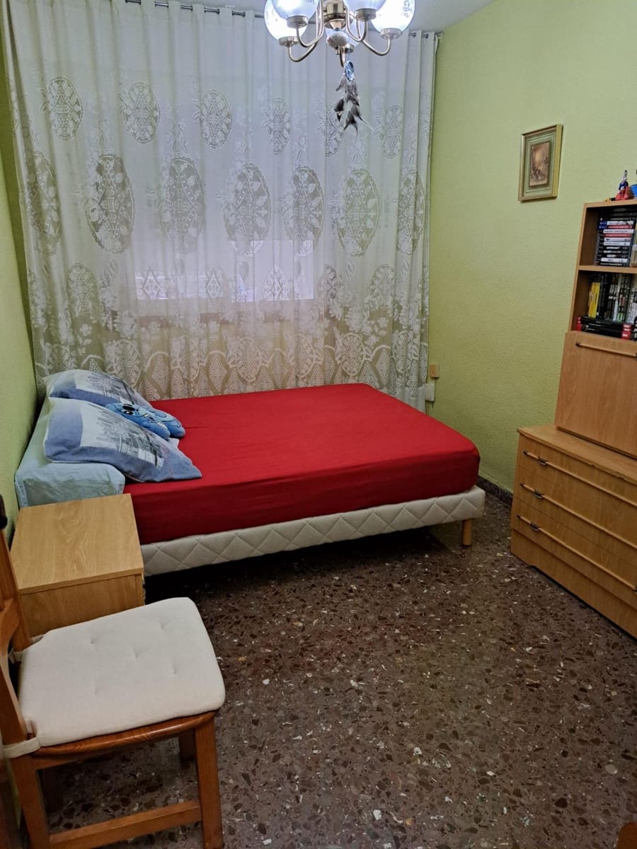 4 sypialnia Mieszkanie na sprzedaż w Benidorm - 275 000 € (Ref: 9349673)