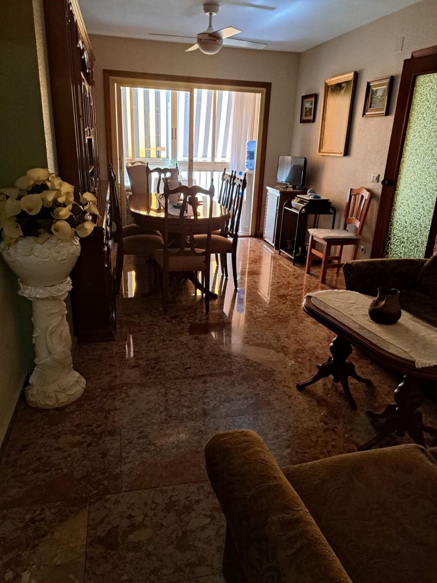 4 sypialnia Mieszkanie na sprzedaż w Benidorm - 275 000 € (Ref: 9349673)