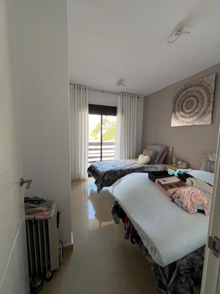 3 bedroom Villa for sale in Benidorm with pool garage - € 495,000 (Ref: 9359697)