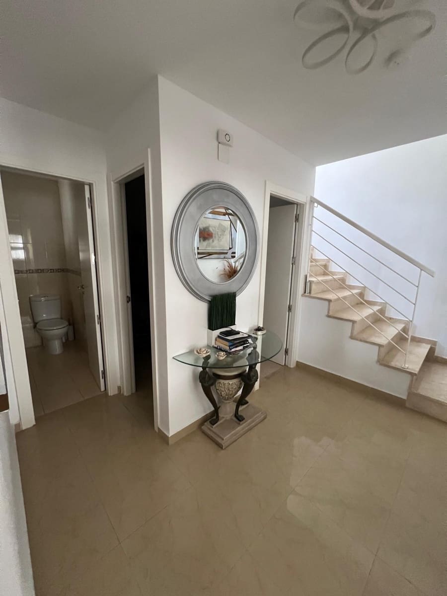 3 bedroom Villa for sale in Benidorm with pool garage - € 495,000 (Ref: 9359697)