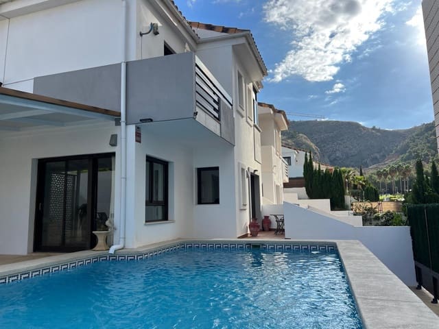 3 soverom Villa til salgs i Rincón de Loix, Benidorm med svømmebasseng garasje - € 495 000 (Ref: 9359697)