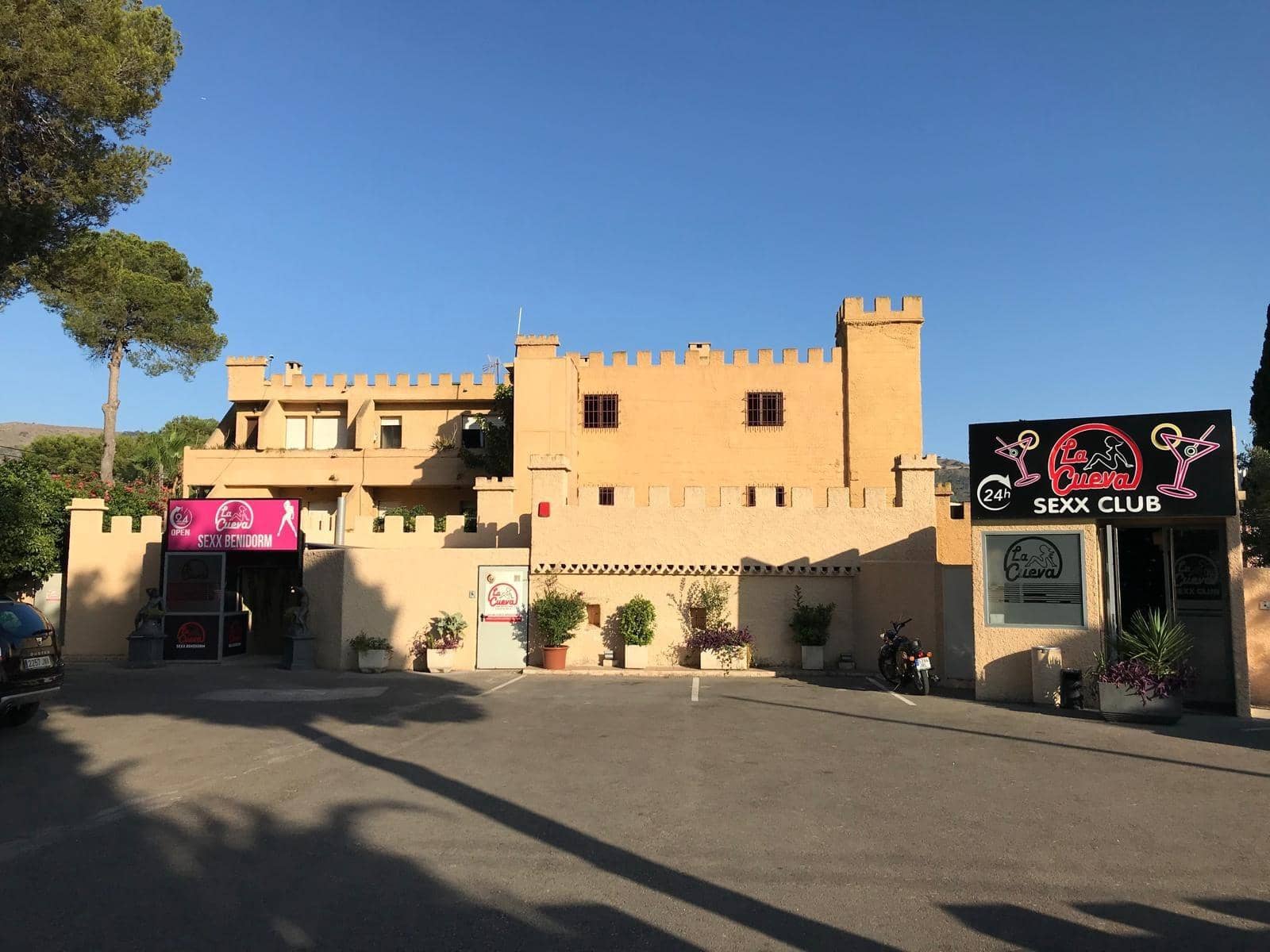 14 camera da letto Hotel in vendita in Benidorm con piscina garage - 1.800.000 € (Rif: 9406739)