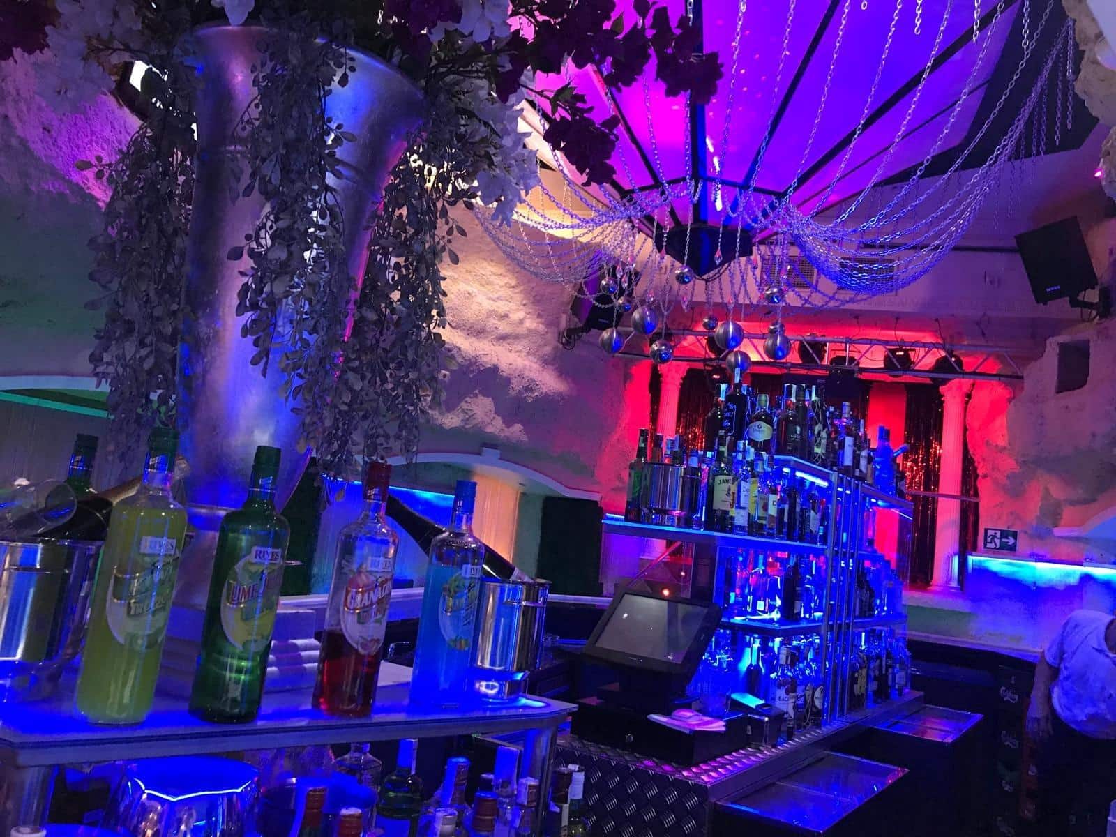 14 camera da letto Hotel in vendita in Benidorm con piscina garage - 1.800.000 € (Rif: 9406739)