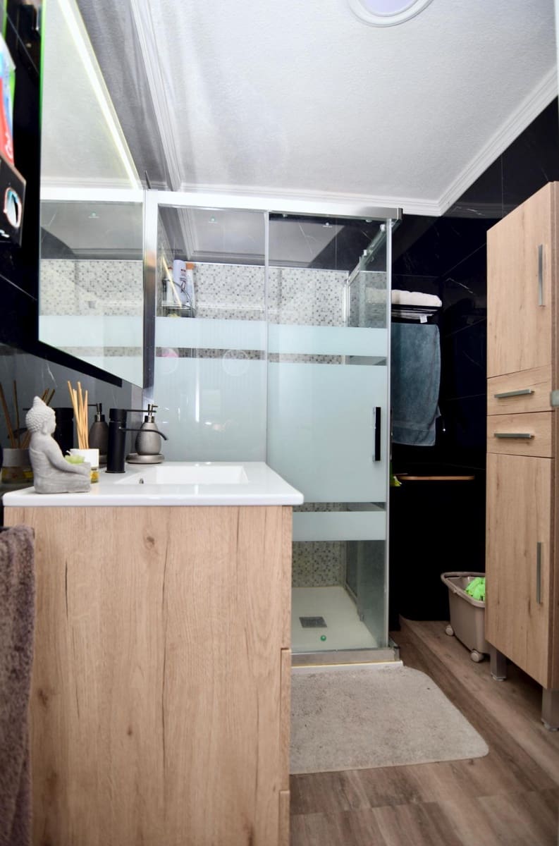 2 soverom Leilighet til salgs i Benidorm med svømmebasseng - € 169 000 (Ref: 9427348)