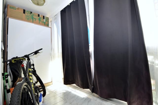 2 soverom Leilighet til salgs i Benidorm med svømmebasseng - € 169 000 (Ref: 9427348)