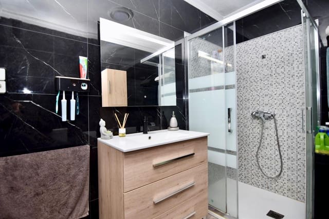 2 soverom Leilighet til salgs i Benidorm med svømmebasseng - € 169 000 (Ref: 9427348)