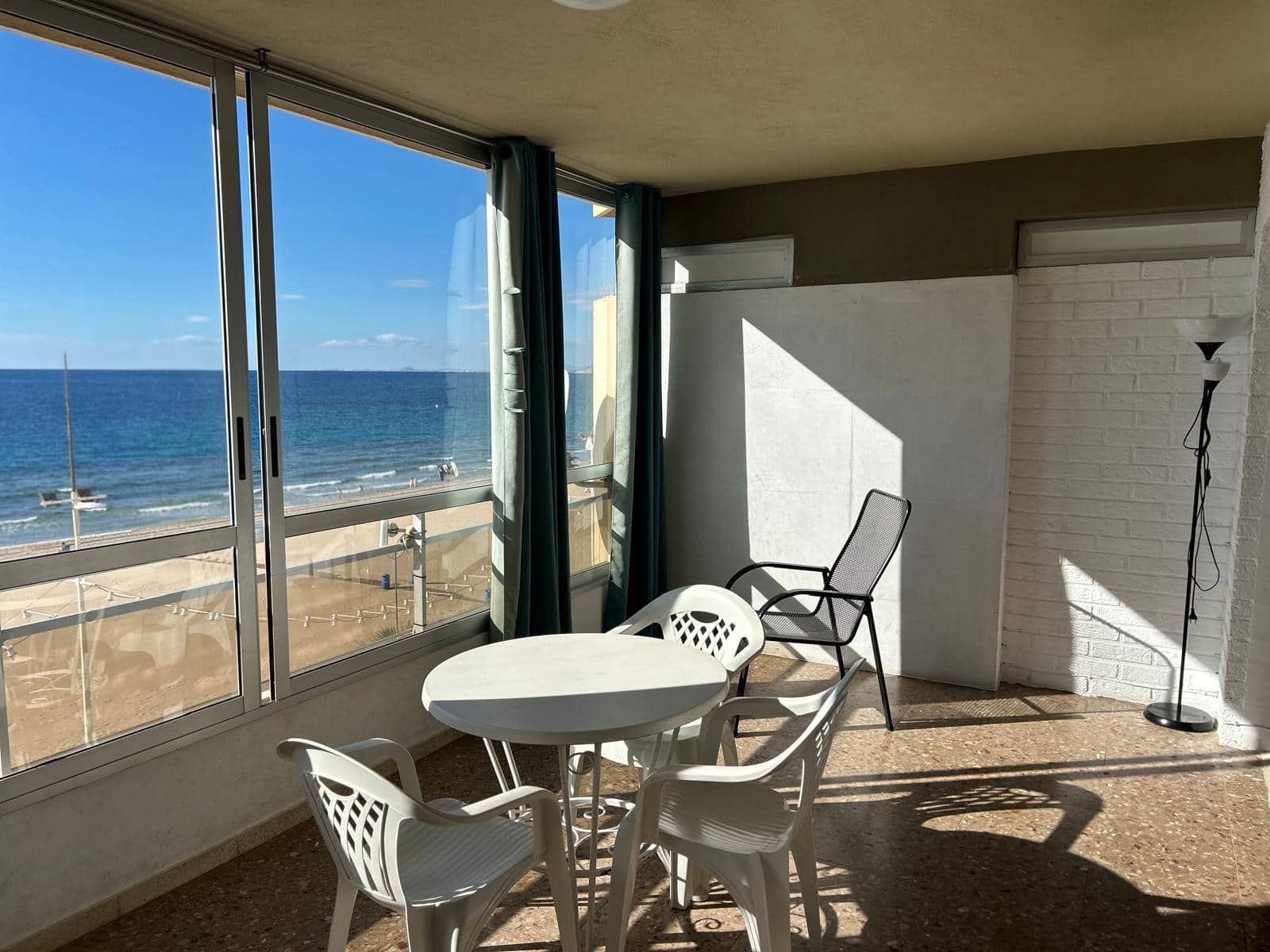 1 makuuhuone Huoneisto myytävänä paikassa Benidorm mukana uima-altaan - 300 000 € (Ref: 9450306)