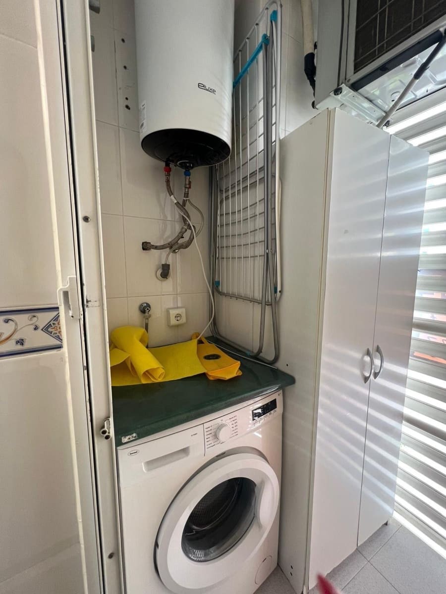 2 bedroom Flat for sale in La Villajoyosa / Vila Joiosa with pool garage - € 185,000 (Ref: 9470533)