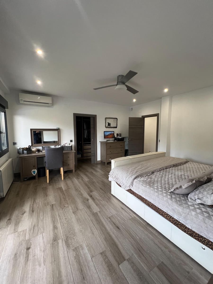 5 quarto Moradia para venda em Benidorm com piscina garagem - 950 000 € (Ref: 9513511)