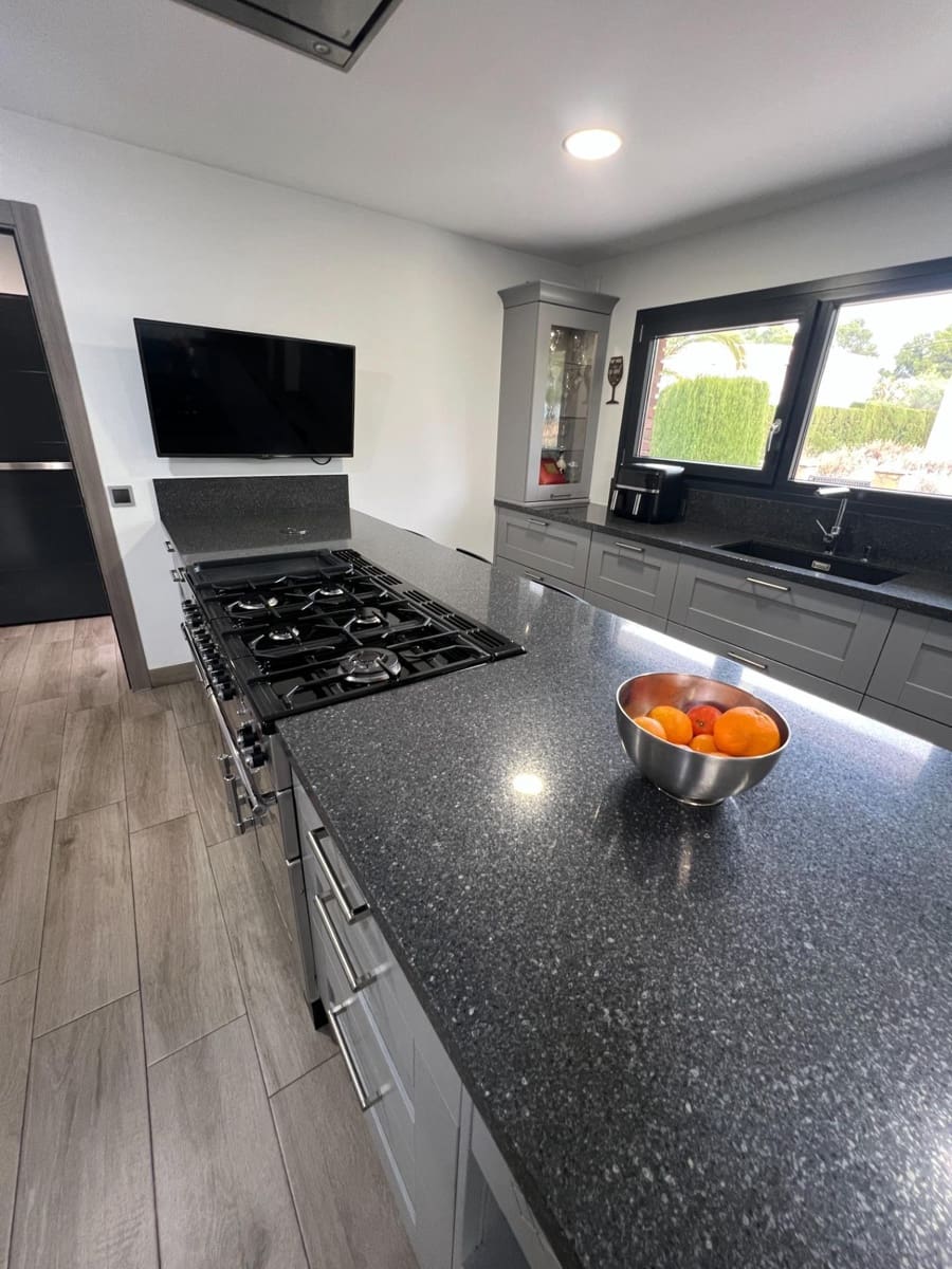 5 soveværelse Villa til salg i Benidorm med swimmingpool garage - € 950.000 (Ref: 9513511)