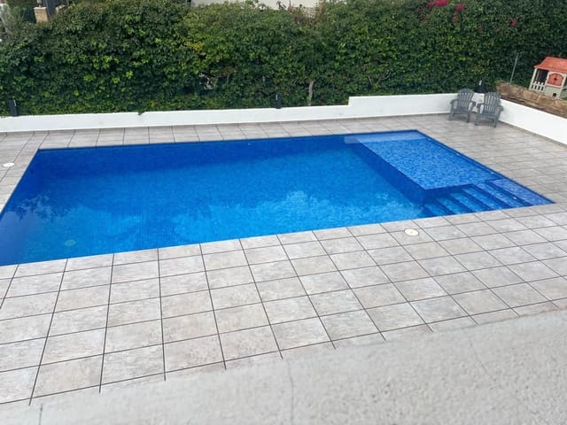 5 sypialnia Willa na sprzedaż w Benidorm z basenem garażem - 950 000 € (Ref: 9513511)