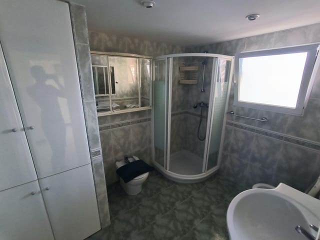 3 soveværelse Lejlighed til salg i Benidorm med swimmingpool garage - € 680.000 (Ref: 9530807)