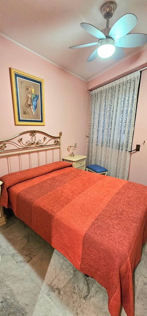 2 makuuhuone Asunto myytävänä paikassa Benidorm - 263 000 € (Ref: 9541250)