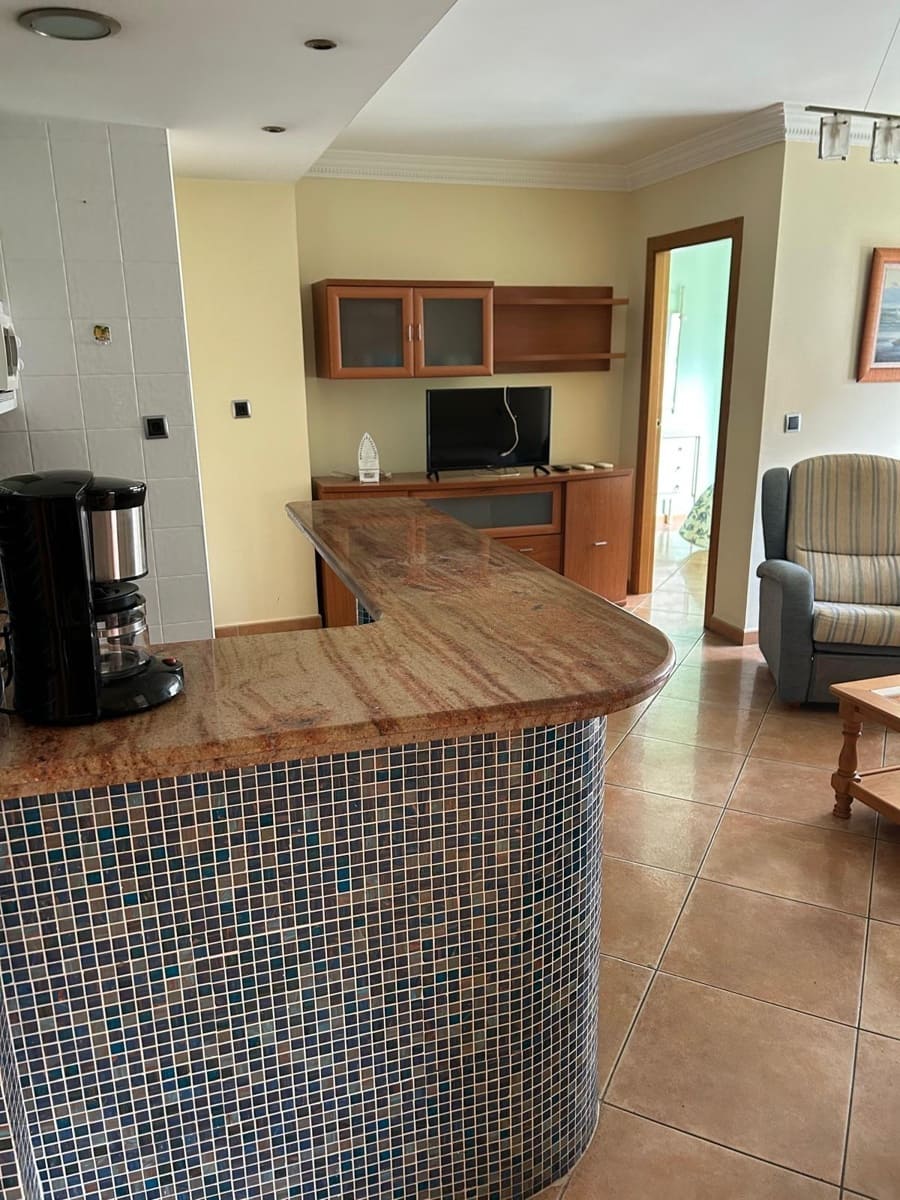 2 sovrum Lägenhet till salu i Benidorm med pool - 298 000 € (Ref: 9561985)