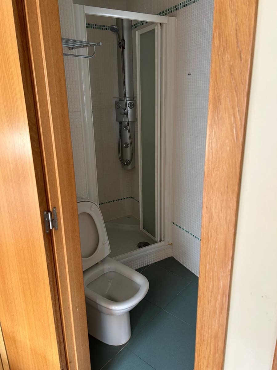 2 sovrum Lägenhet till salu i Benidorm med pool - 298 000 € (Ref: 9561985)