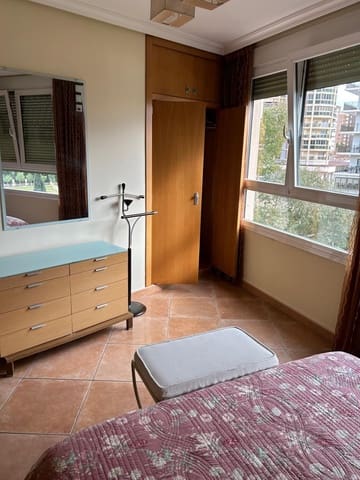 2 sovrum Lägenhet till salu i Benidorm med pool - 298 000 € (Ref: 9561985)